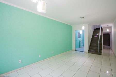 Sala de casa à venda com 3 quartos, 182m² em Vila Alice, Santo André