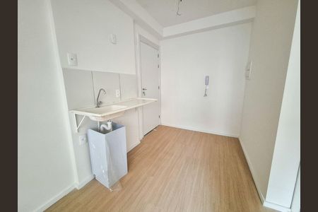 Sala/Cozinha de apartamento para alugar com 1 quarto, 21m² em República, São Paulo