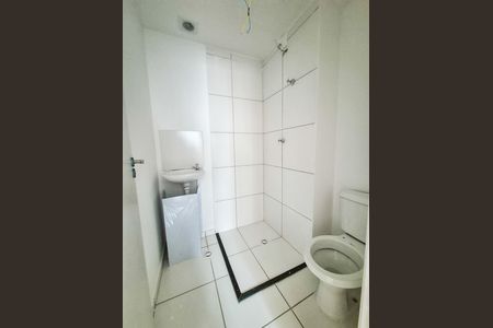 Banheiro de apartamento para alugar com 1 quarto, 21m² em República, São Paulo