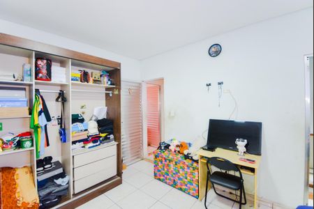 Suíte 1 de casa para alugar com 2 quartos, 125m² em Jardim Presidente Dutra, Guarulhos