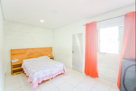 Casa para alugar com 125m², 2 quartos e 2 vagasSuíte 2