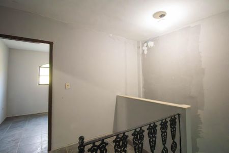 Casa para alugar com 120m², 3 quartos e 4 vagas Casa para alugar com 120m², 3 quartos e 4 vagasHall