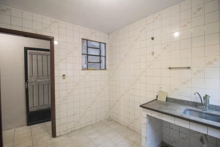 Casa para alugar com 120m², 3 quartos e 4 vagas Casa para alugar com 120m², 3 quartos e 4 vagasCozinha