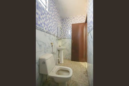 Casa para alugar com 120m², 3 quartos e 4 vagas Casa para alugar com 120m², 3 quartos e 4 vagasBanheiro