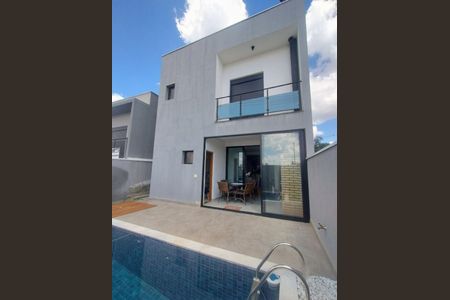 Casa de condomínio para alugar com 250m², 5 quartos e 4 vagas Casa de condomínio para alugar com 250m², 5 quartos e 4 vagasÁrea externa