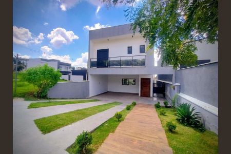 Casa de condomínio para alugar com 250m², 5 quartos e 4 vagas Casa de condomínio para alugar com 250m², 5 quartos e 4 vagasÁrea externa