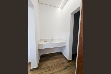Banheiro de casa de condomínio para alugar com 5 quartos, 250m² em Água Espraiada (Caucaia do Alto), Cotia