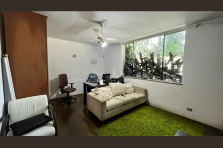 Casa à venda com 4 quartos, 308m² em Vila Represa, São Paulo