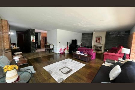 Casa à venda com 4 quartos, 308m² em Vila Represa, São Paulo