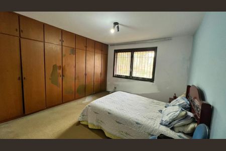 Casa à venda com 4 quartos, 308m² em Vila Represa, São Paulo