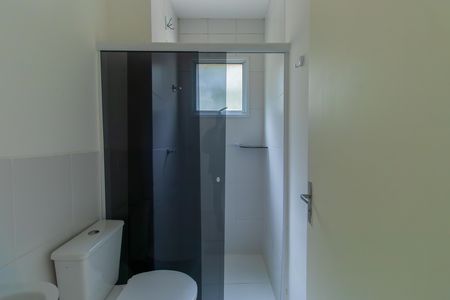 Banheiro de apartamento para alugar com 2 quartos, 48m² em Chácara Granja Velha, Cotia