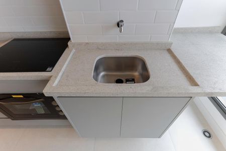 Apartamento para alugar com 47m², 1 quarto e sem vaga Apartamento para alugar com 47m², 1 quarto e sem vagaCozinha e área de serviço
