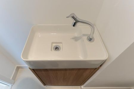 Lavabo de apartamento para alugar com 1 quarto, 45m² em Santana, São Paulo