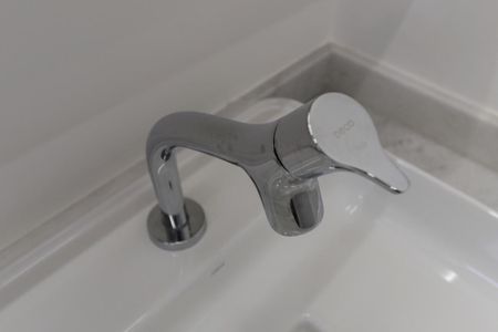 Apartamento para alugar com 47m², 1 quarto e sem vaga Apartamento para alugar com 47m², 1 quarto e sem vagaBanheiro da suíte