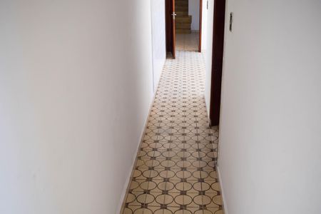 Casa para alugar com 74m², 2 quartos e sem vaga Casa para alugar com 74m², 2 quartos e sem vagaCorredor