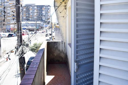 Casa para alugar com 74m², 2 quartos e sem vaga Casa para alugar com 74m², 2 quartos e sem vagaVaranda