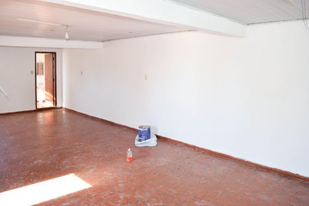 Casa para alugar com 74m², 2 quartos e sem vaga Casa para alugar com 74m², 2 quartos e sem vagaSalão Andar superior