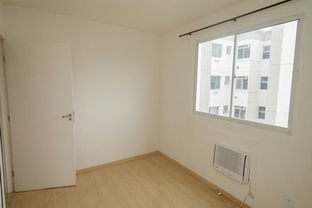 Quarto 1 de apartamento para alugar com 2 quartos, 40m² em Campo Grande, Rio de Janeiro