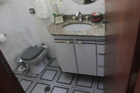 Casa à venda com 420m², 4 quartos e 4 vagasLavabo