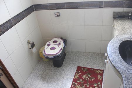 Casa à venda com 420m², 4 quartos e 4 vagasBanheiro da Suíte 1