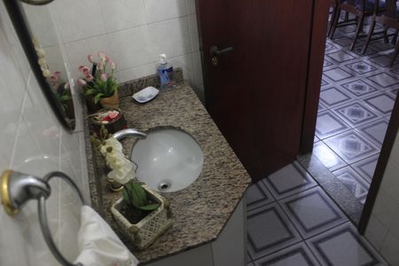 Casa à venda com 420m², 4 quartos e 4 vagasLavabo