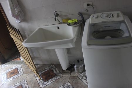 Casa à venda com 420m², 4 quartos e 4 vagasLavanderia