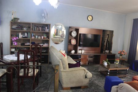 Casa à venda com 420m², 4 quartos e 4 vagasSala