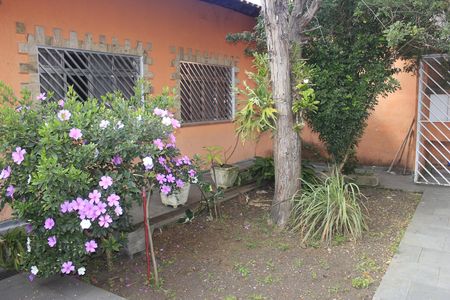 Casa à venda com 420m², 4 quartos e 4 vagasGaragem e jardim