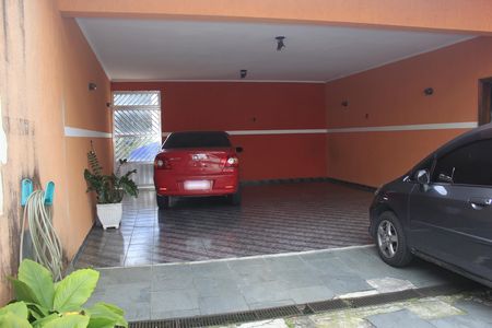 Casa à venda com 420m², 4 quartos e 4 vagasGaragem e jardim