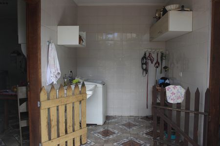 Casa à venda com 420m², 4 quartos e 4 vagasLavanderia