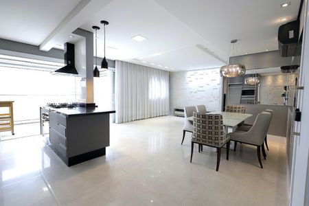 Apartamento à venda com 92m², 2 quartos e 1 vaga Apartamento à venda com 92m², 2 quartos e 1 vagaSala