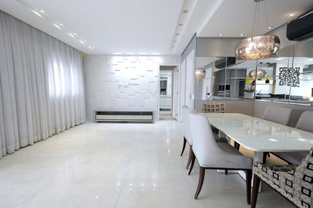 Apartamento à venda com 92m², 2 quartos e 1 vaga Apartamento à venda com 92m², 2 quartos e 1 vagaSala