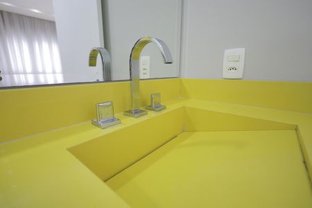 Apartamento à venda com 92m², 2 quartos e 1 vaga Apartamento à venda com 92m², 2 quartos e 1 vagaBanheiro
