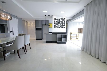 Apartamento à venda com 92m², 2 quartos e 1 vaga Apartamento à venda com 92m², 2 quartos e 1 vagaSala