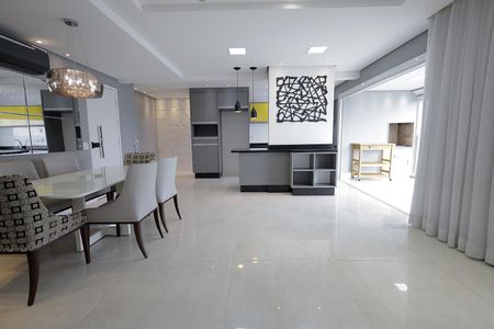 Apartamento à venda com 92m², 2 quartos e 1 vaga Apartamento à venda com 92m², 2 quartos e 1 vagaSala