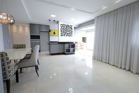 Apartamento à venda com 92m², 2 quartos e 1 vaga Apartamento à venda com 92m², 2 quartos e 1 vagaSala