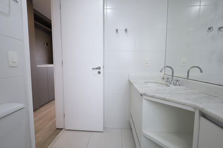 Apartamento à venda com 92m², 2 quartos e 1 vaga Apartamento à venda com 92m², 2 quartos e 1 vagaBanheiro Suíte