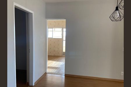 Apartamento para alugar com 76m², 3 quartos e 2 vagas Apartamento para alugar com 76m², 3 quartos e 2 vagasSala