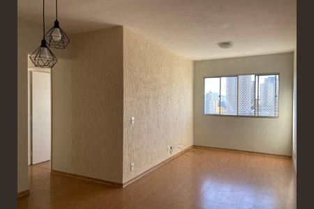 Sala de apartamento para alugar com 3 quartos, 76m² em Vila Osasco, Osasco