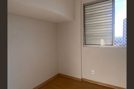 Apartamento para alugar com 76m², 3 quartos e 2 vagas Apartamento para alugar com 76m², 3 quartos e 2 vagasQuarto 3