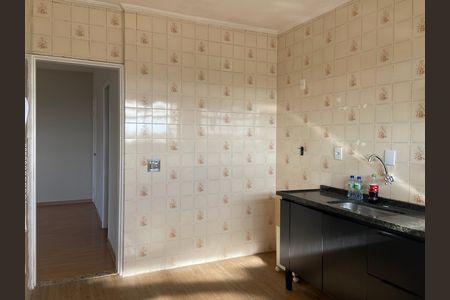 Apartamento para alugar com 76m², 3 quartos e 2 vagas Apartamento para alugar com 76m², 3 quartos e 2 vagasCozinha - Área de Serviço