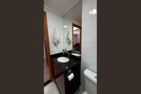 Apartamento à venda com 66m², 2 quartos e 1 vaga Apartamento à venda com 66m², 2 quartos e 1 vagaBanheiro