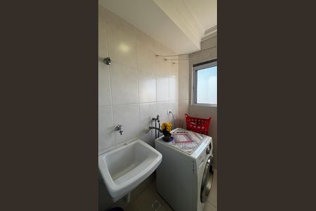 Apartamento à venda com 66m², 2 quartos e 1 vaga Apartamento à venda com 66m², 2 quartos e 1 vagaÁrea de Serviço