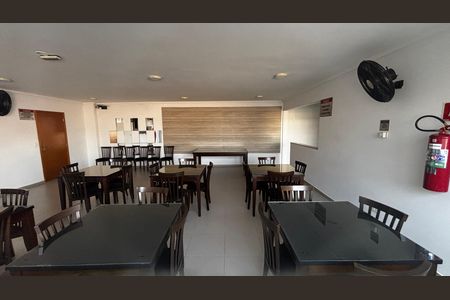 Apartamento à venda com 66m², 2 quartos e 1 vaga Apartamento à venda com 66m², 2 quartos e 1 vagaSalão de jogos