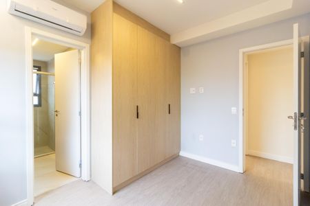 Suíte 1 de apartamento para alugar com 2 quartos, 92m² em Pinheiros, São Paulo