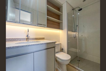 Studio para alugar com 61m², 2 quartos e 1 vaga Studio para alugar com 61m², 2 quartos e 1 vagaBanheiro da Suíte