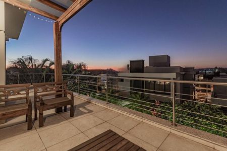 Casa de condomínio para alugar com 290m², 3 quartos e 4 vagas Casa de condomínio para alugar com 290m², 3 quartos e 4 vagasÁrea comum