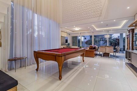 Casa de condomínio para alugar com 290m², 3 quartos e 4 vagas Casa de condomínio para alugar com 290m², 3 quartos e 4 vagasSala