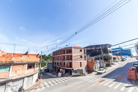 Casa à venda com 108m², 3 quartos e 5 vagas Casa à venda com 108m², 3 quartos e 5 vagasVaranda