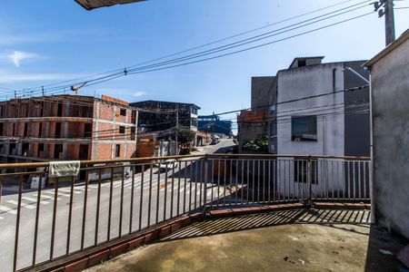 Casa à venda com 108m², 3 quartos e 5 vagas Casa à venda com 108m², 3 quartos e 5 vagasVaranda